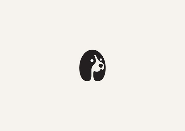 Logo Dog par G. Bokhua 